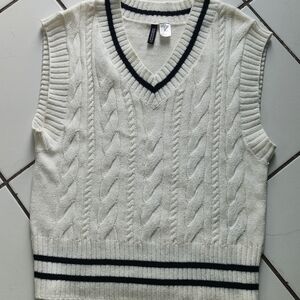 H&M Oversized Cream Cable Knit V-Neck Vest with Black Trim